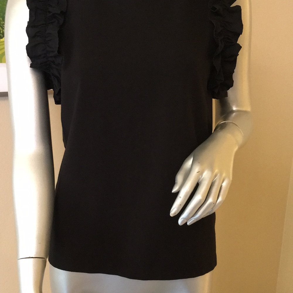 WHBM | Ruffle Trim Tank Color: black 🖤 - Picture 4 of 10